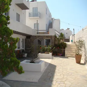 Manos 3* Mykonos Town