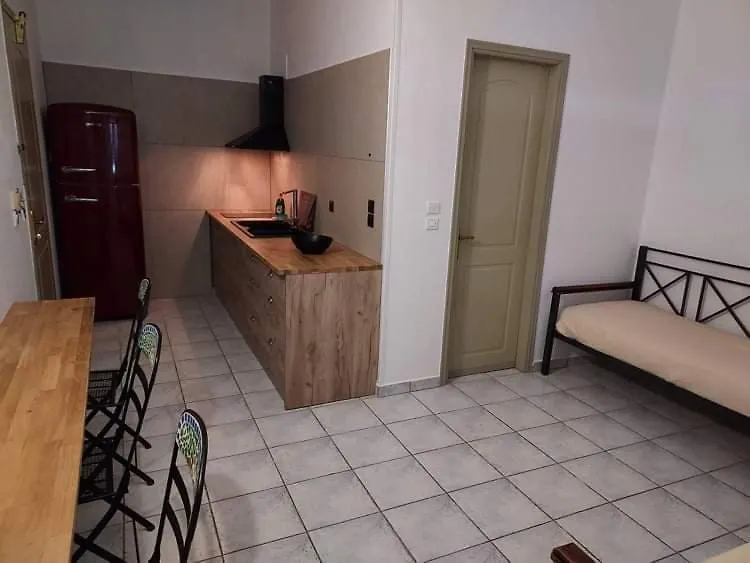 Nostos Aparthotel Mousata 2*,