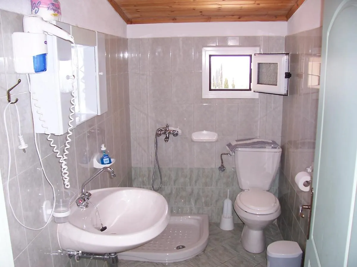 Nostos Aparthotel Mousata